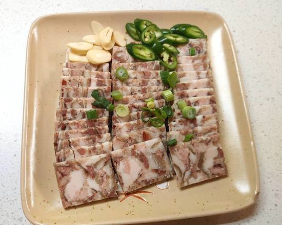 meoritgogi (large) (머릿고기 편육)